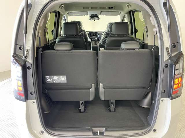 広々とした空間で、手軽にお荷物を出し入れ可能です!!