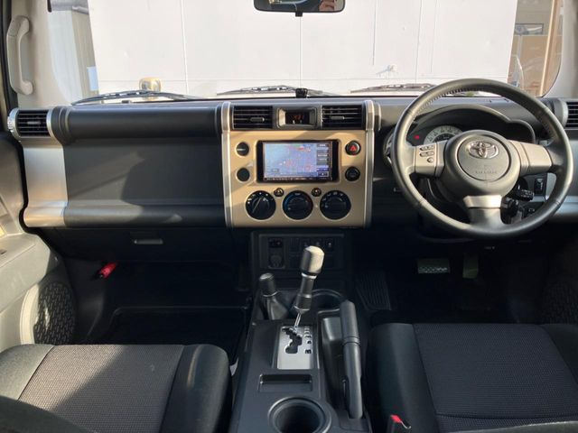 FJクルーザー4.0 カラーパッケージ 4WD