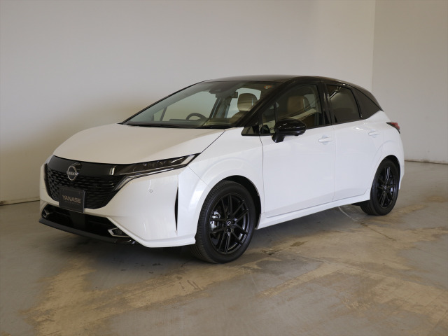 ノートオーラ1.2 G FOUR 4WD