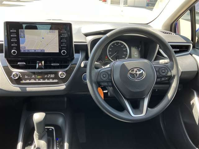 カローラ1.8 ハイブリッド G-X