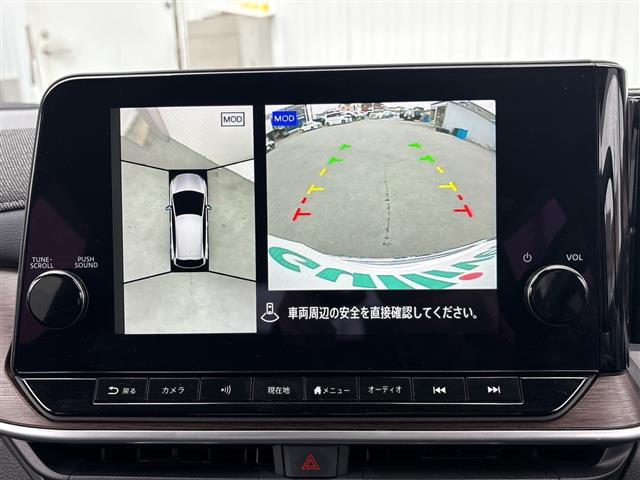 ノートオーラ1.2 G FOUR レザーエディション 4WD