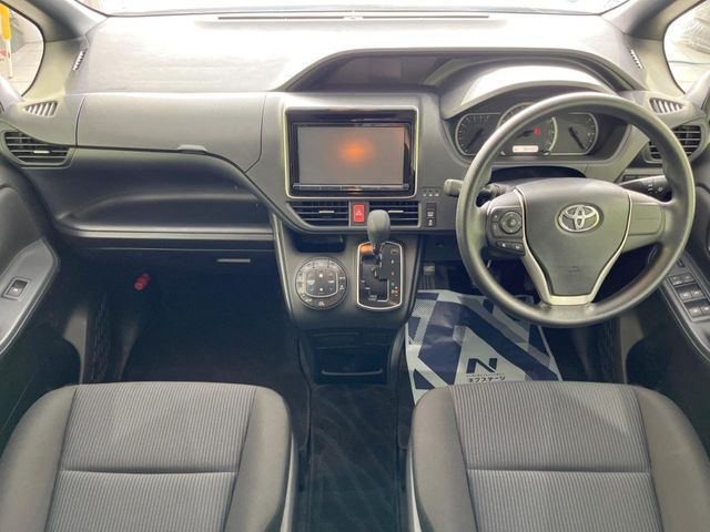 ヴォクシー2.0 X