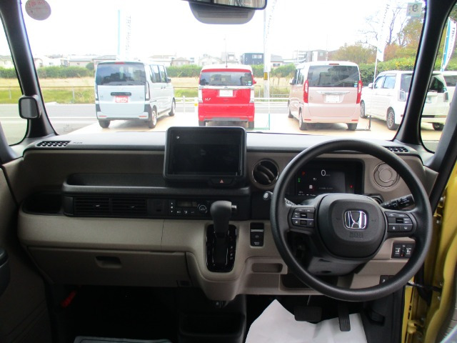 N-BOXジョイ 2トーン