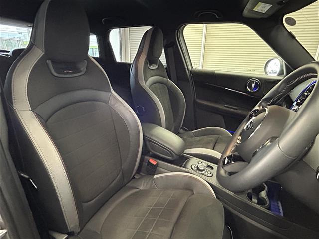 ミニクロスオーバージョン・クーパー・ワークス 4WD