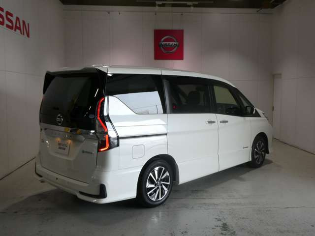 セレナ1.2 e-POWER ハイウェイスターV