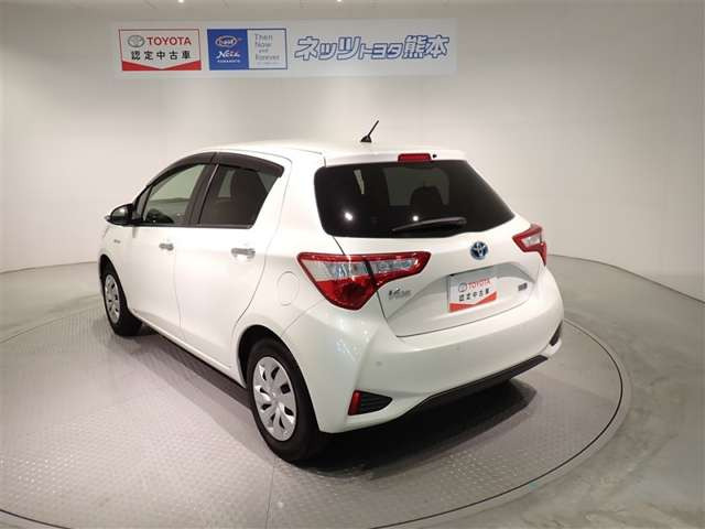 ヴィッツ1.5 ハイブリッド F セーフティ エディションII