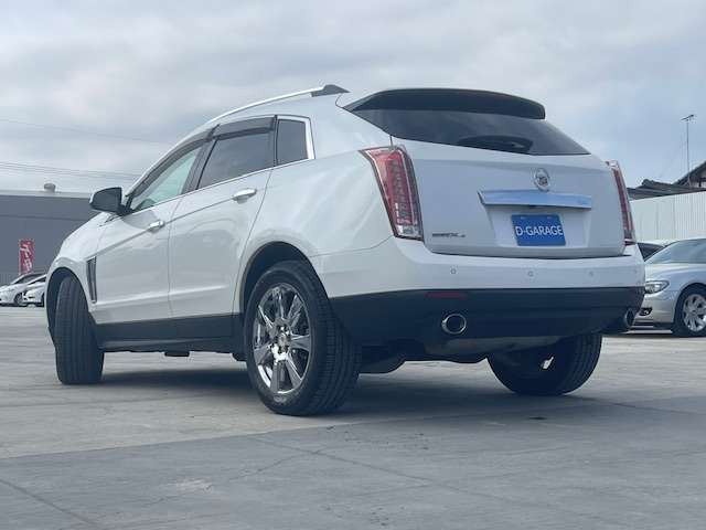 SRXクロスオーバーラグジュアリー 4WD