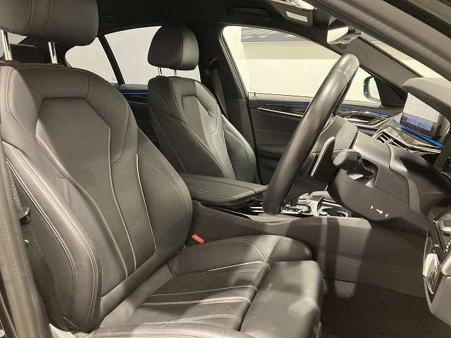 5シリーズセダン530e Mスポーツ