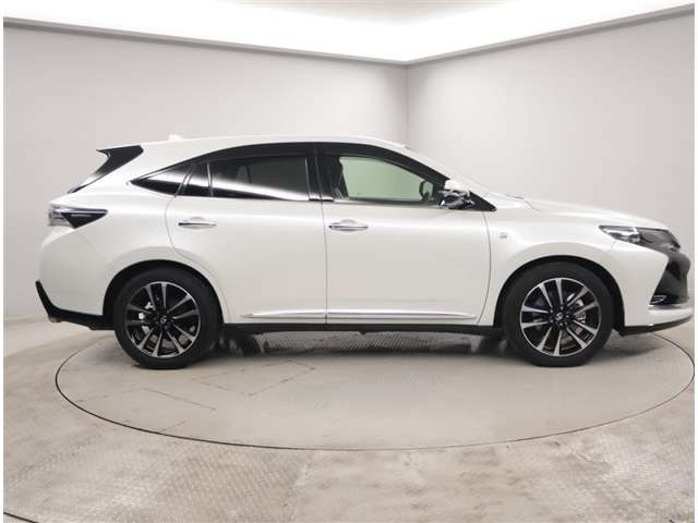 ハリアー2.0 エレガンス GR スポーツ