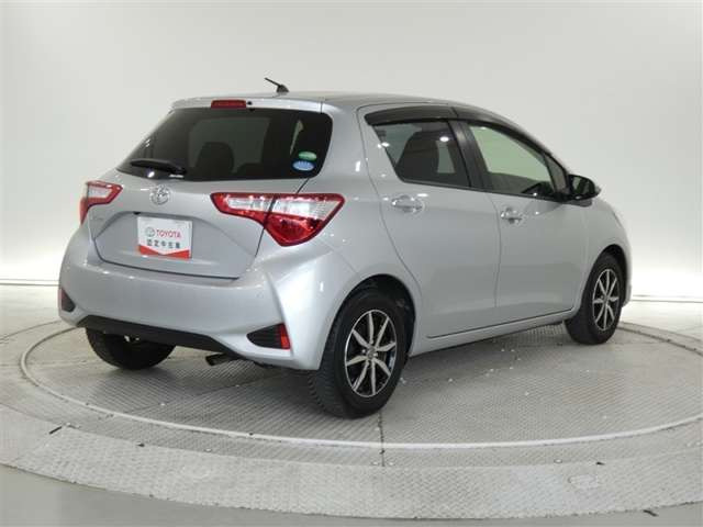 ヴィッツ1.3 F セーフティ エディションIII