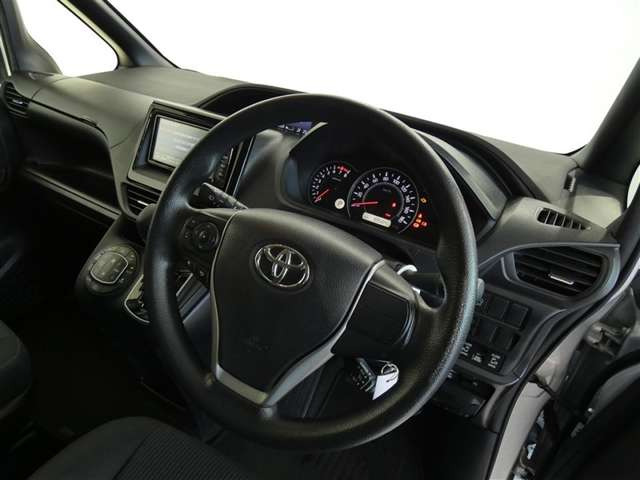 ヴォクシー2.0 X