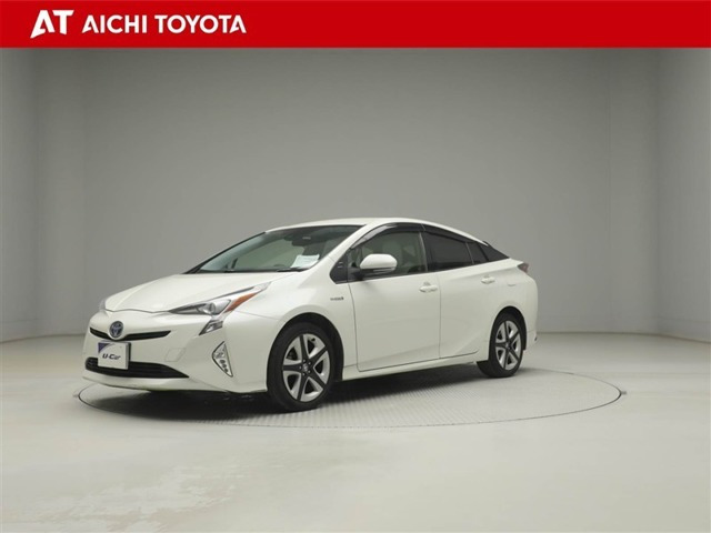 プリウス1.8 S ツーリングセレクション E-Four 4WD