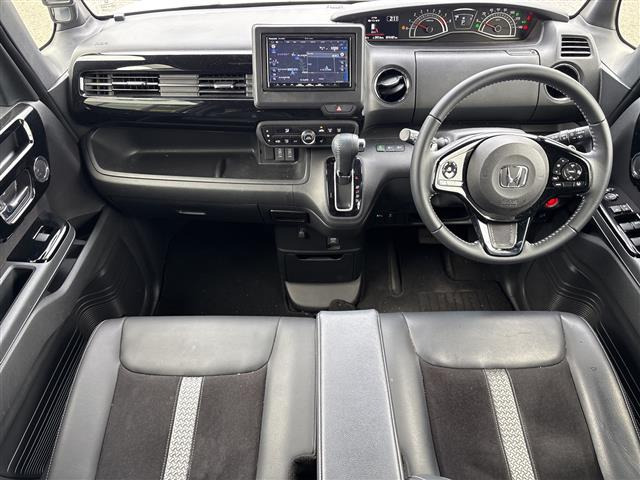 N-BOXカスタムL ターボ