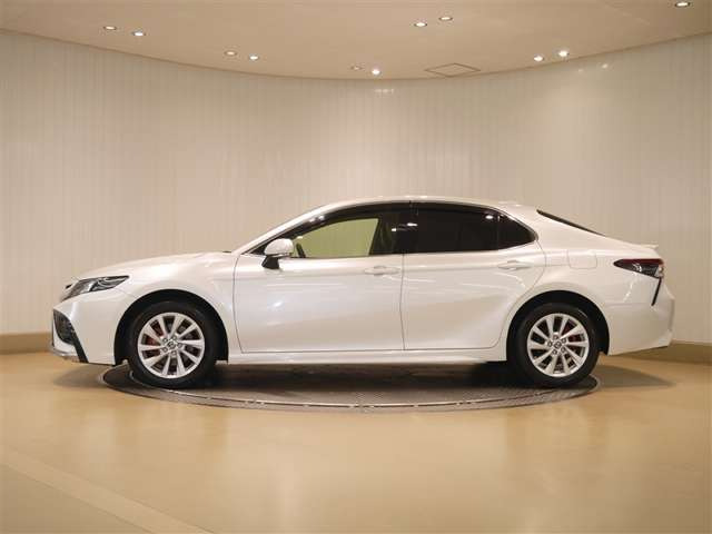 カムリ2.5 WS E-Four 4WD