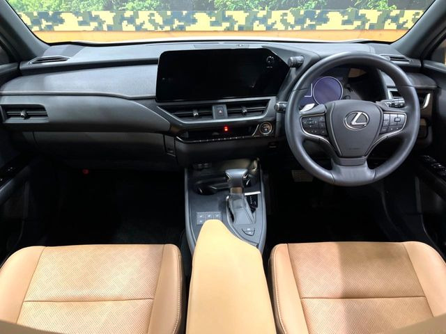 UX250h バージョンL