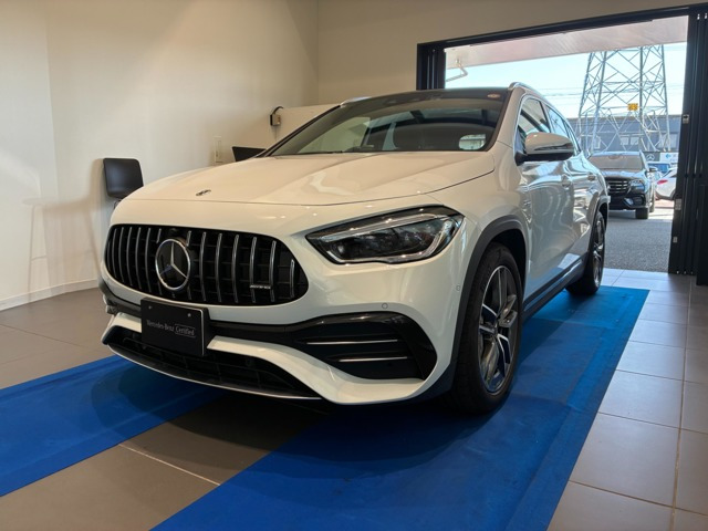 GLAクラスAMG GLA35 4マチック 4WD