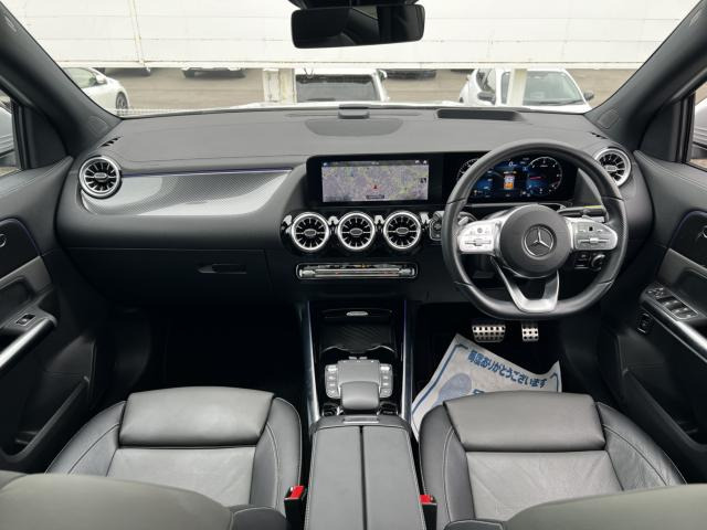 GLAクラスGLA200d 4マチック AMGライン 4WD