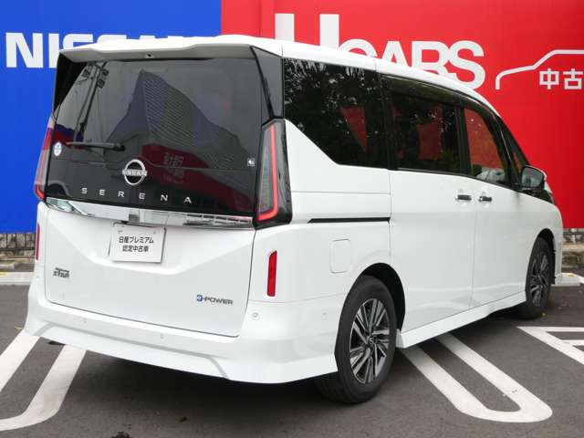 セレナ1.4 e-POWER ハイウェイスターV