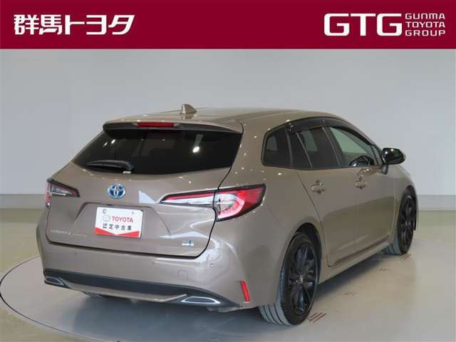 カローラツーリング1.8 ハイブリッド W×B