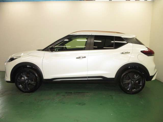 キックス1.2 X 90周年記念車 (e-POWER)