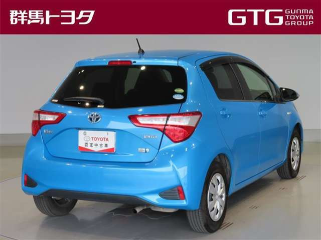 ヴィッツ1.5 ハイブリッド ジュエラ