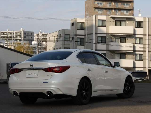 スカイライン3.0 GT