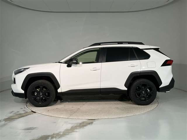 RAV42.5 ハイブリッド アドベンチャー オフロードパッケージ II E-Four 4WD