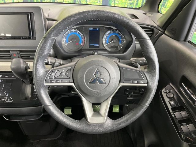 �y�X�e�A�����O�X�C�b�`�z�^�]���A�O������ڐ������炷���ƂȂ��A�I�[�f�B�I���̑��삪�\�ȕ֗��@�\!���S&���K�ȃh���C�u�����o���Ă���܂���