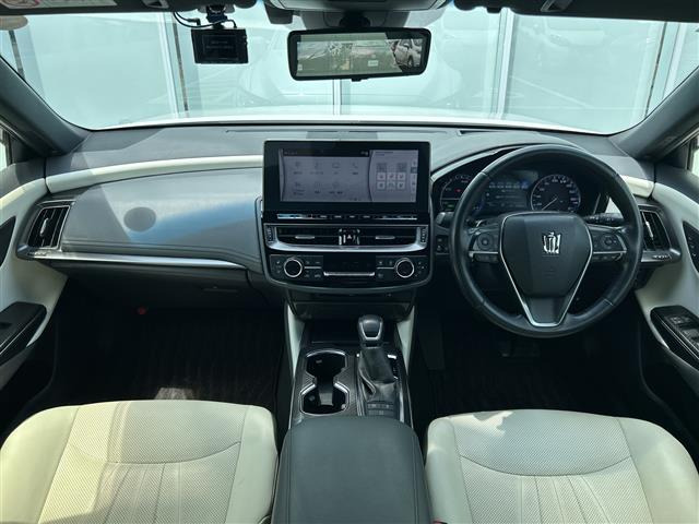 クラウンハイブリッド 2.5 RS アドバンス