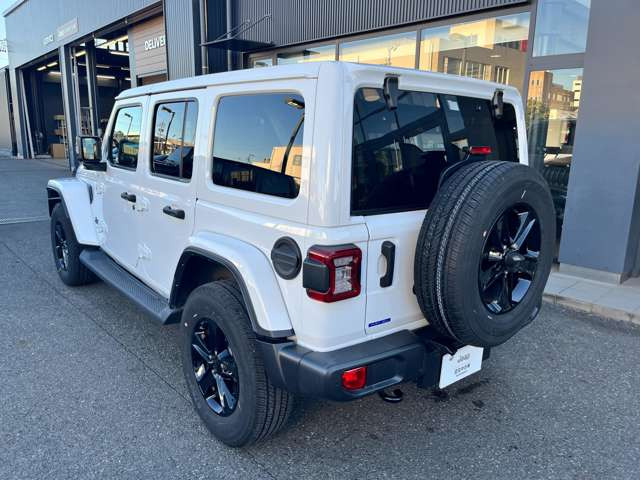 ラングラーアンリミテッド サハラ アルティチュード 4WD