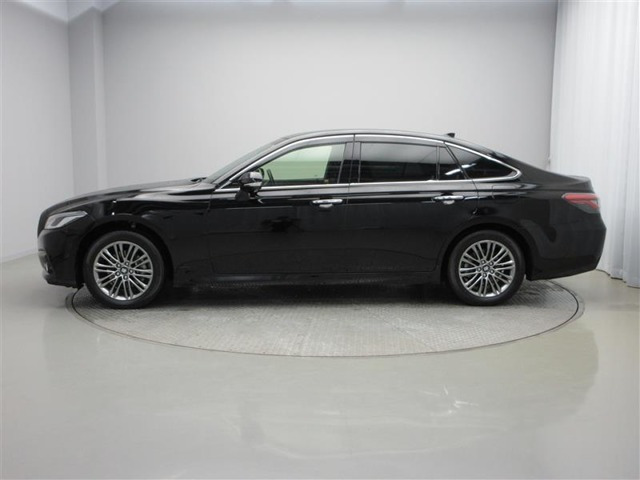 クラウンハイブリッド 2.5 S Four 4WD