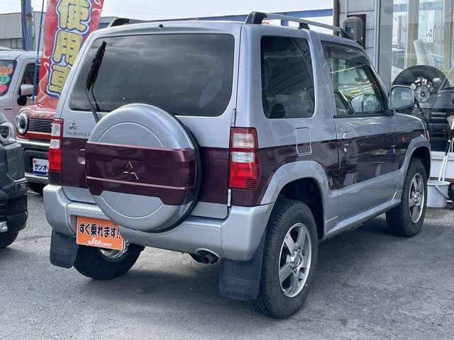 パジェロミニエクシード 4WD