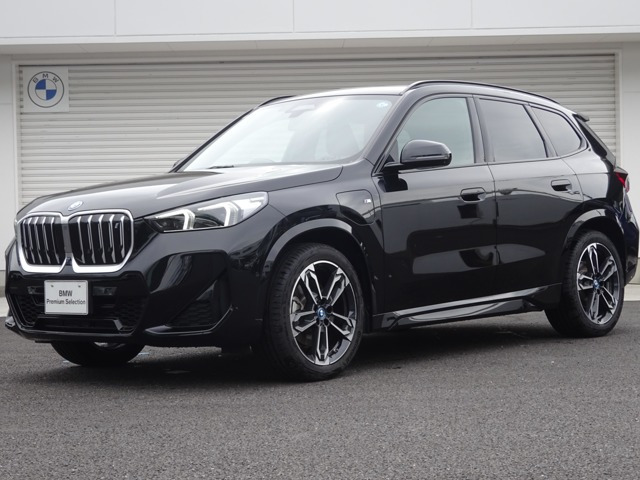 iX1xドライブ30 Mスポーツ 4WD