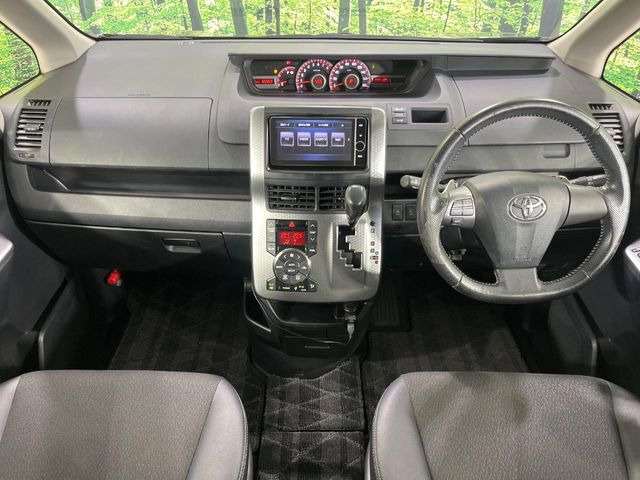 ヴォクシー2.0 ZS 煌Z