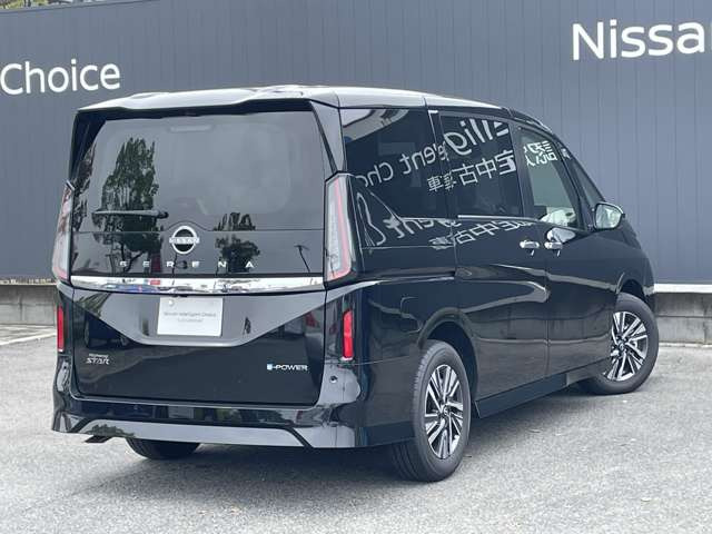 セレナ1.4 e-POWER ハイウェイスターV