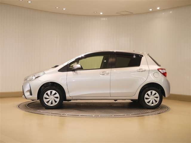 ヴィッツ1.3 F 4WD