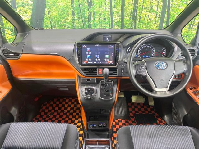 ヴォクシー2.0 ZS