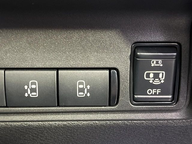 セレナ1.4 e-4ORCE ハイウェイスターV 4WD