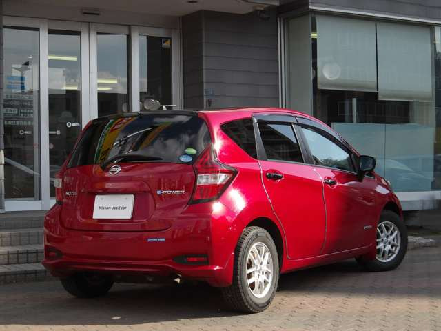 ノート1.2 e-POWER X FOUR ブラックアロー 4WD