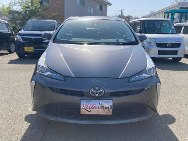 プリウス1.8 S E-Four 4WD