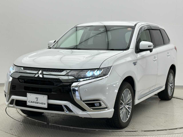アウトランダーPHEV2.4 G リミテッド エディション 4WD