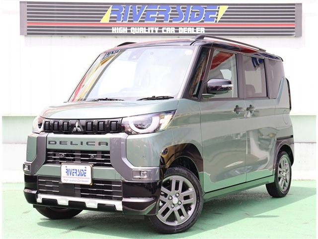 デリカミニT プレミアム 4WD