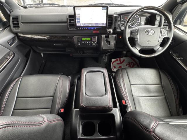 ハイエースバン