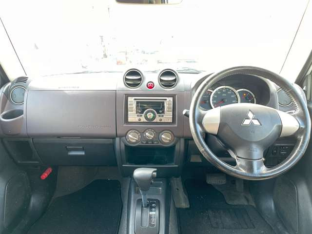 パジェロミニエクシード 4WD