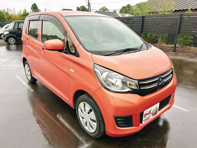 お客様のご予算帯に合わせたお車を常時100台以上取り揃えています!当社のスタッフがお客様のお車選びをしっかりサポートしご提案させていただきます!