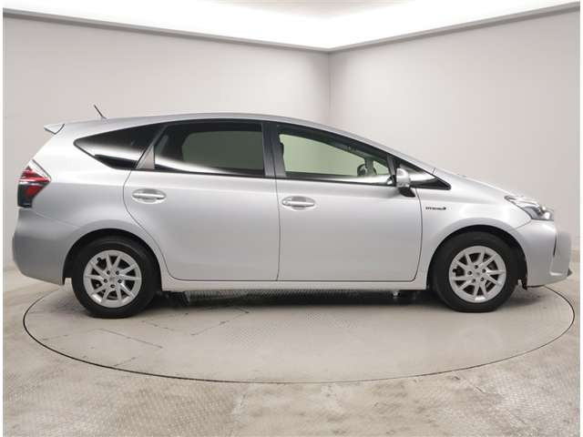 プリウスα1.8 S チューンブラックII