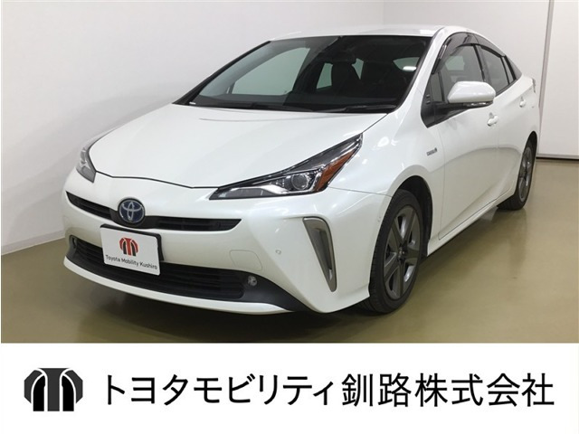 プリウス1.8 A ツーリングセレクション E-Four 4WD