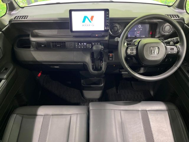 N-BOXカスタムターボ コーディネートスタイル モノトーン