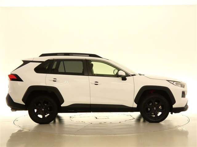 RAV42.0 アドベンチャー オフロードパッケージ 4WD
