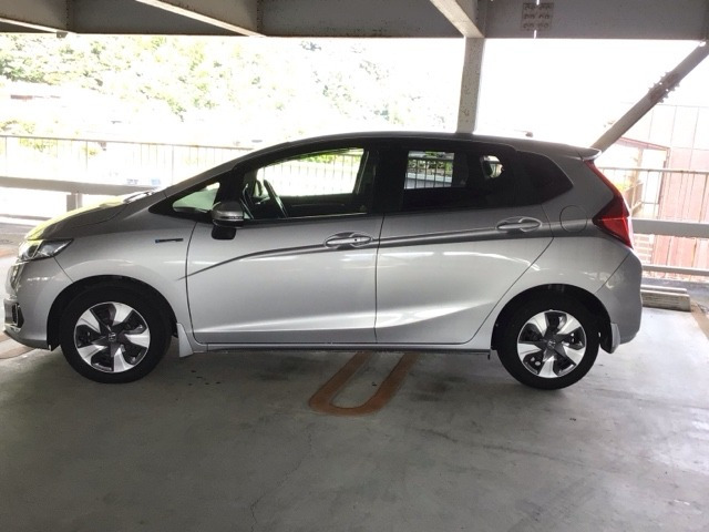 フィット1.5 ハイブリッド F